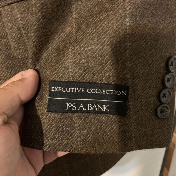Men's Jos A Bank 3BTN 1Vent Wool Taupe SportCoat Blazer Jacket 39R NWT Exec - Picture 2 of 7